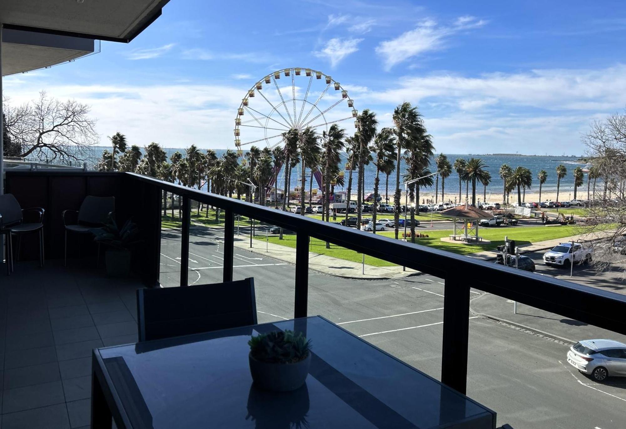 The Promenade Towers Waterfront Apartment Geelong
